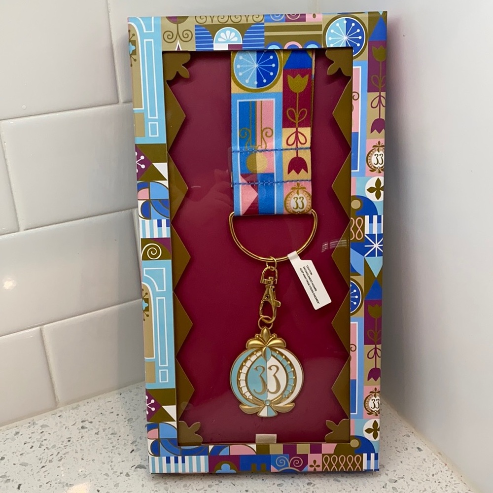 NWT LE Disney Club 33 It’s a Small World Lanyard